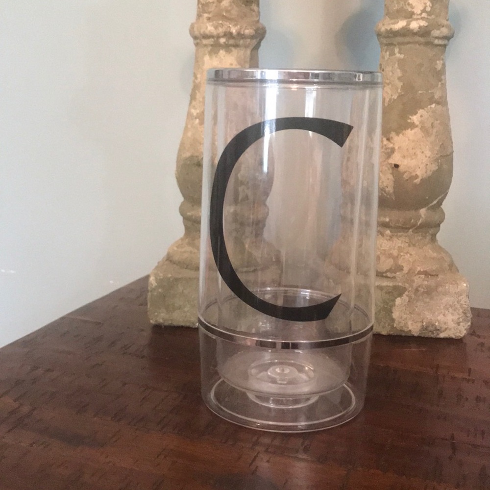 Acrylic wine decanter LETTER “C”